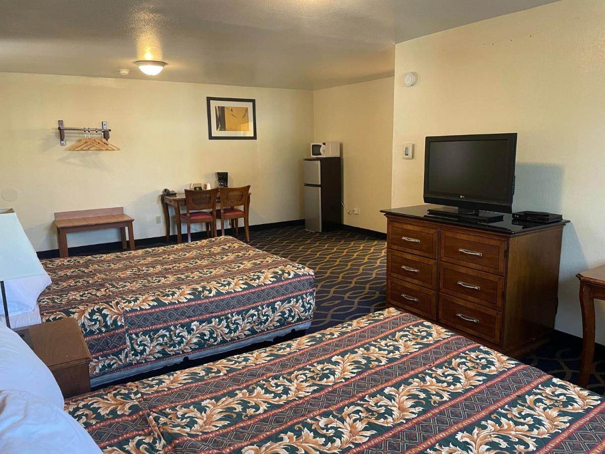 Holiday Motel Oakdale Extérieur photo