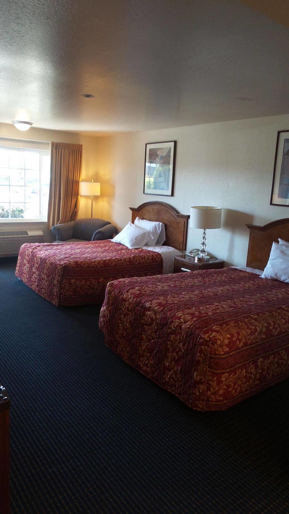 Holiday Motel Oakdale Extérieur photo