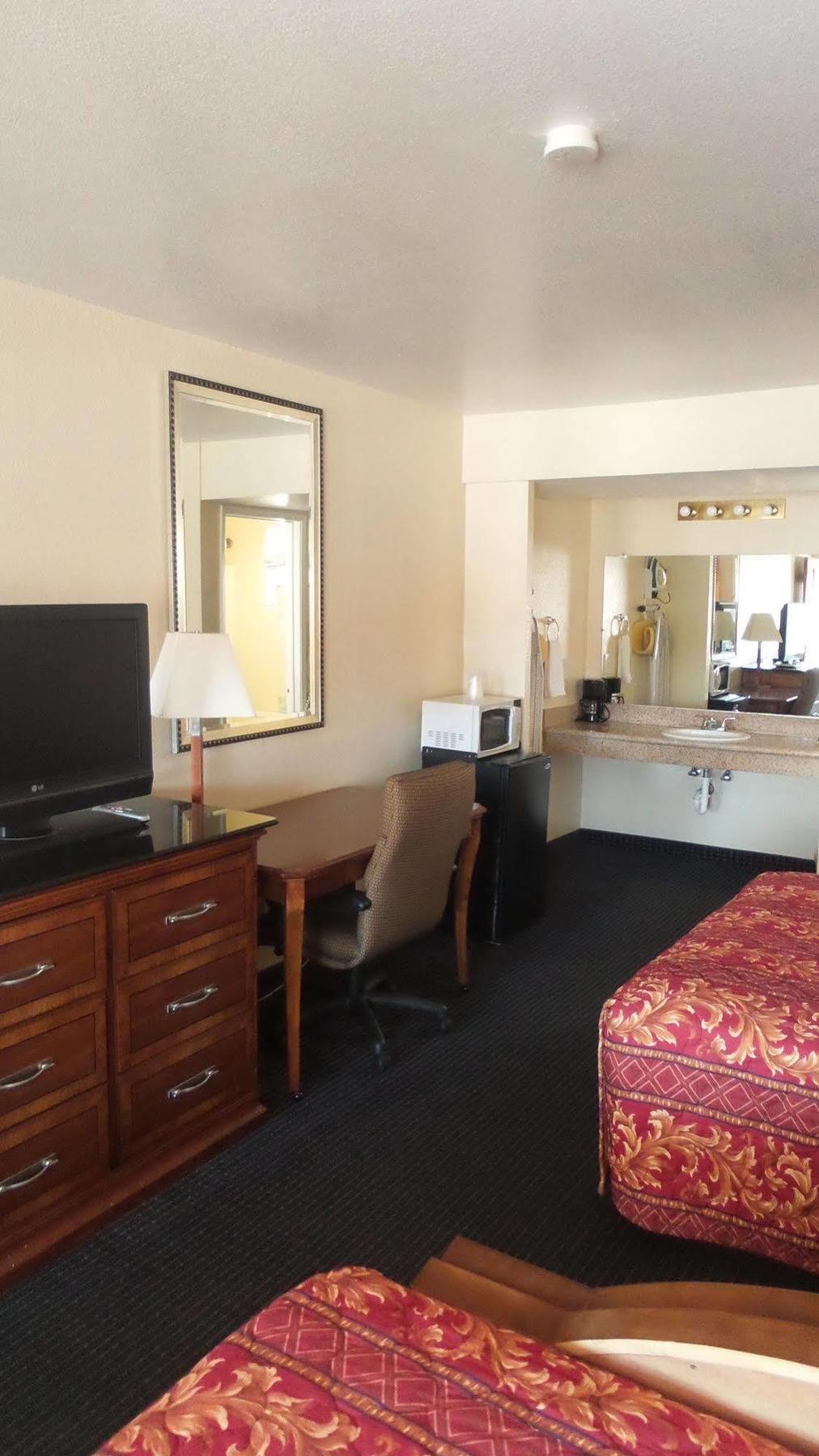 Holiday Motel Oakdale Extérieur photo