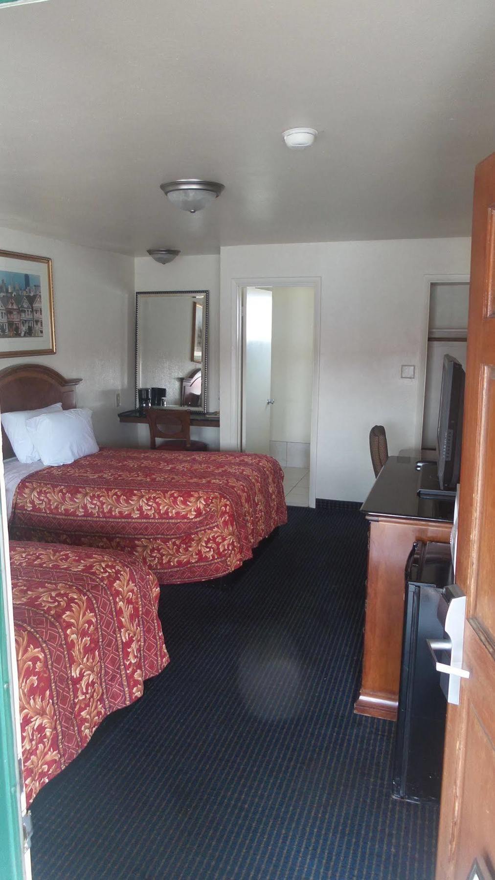 Holiday Motel Oakdale Extérieur photo